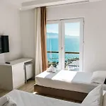 Helia Seaside Hotel 3*