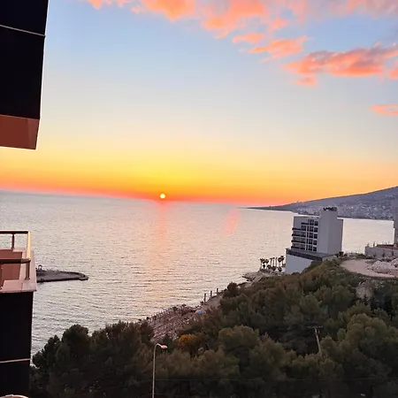 Helia Seaside