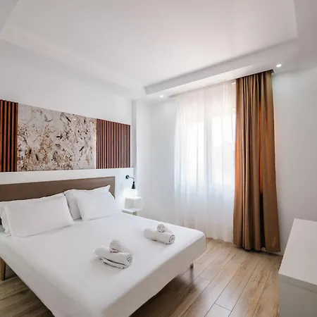 فندق Helia Seaside 4*
