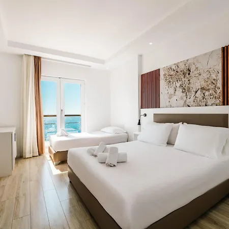 Helia Seaside ホテル Sarandë