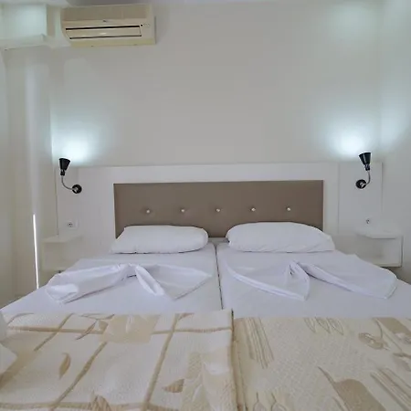 Helia Seaside 4* Sarande