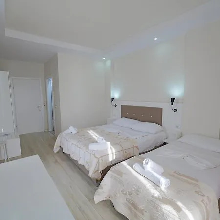 Helia Seaside Hotel 4*