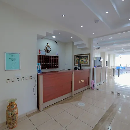 Helia Seaside Szálloda 4*