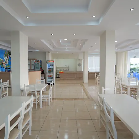 Helia Seaside 4* Sarandë