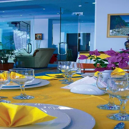 Helia Seaside Hotel