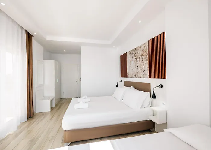 Helia Seaside Otel Saranda