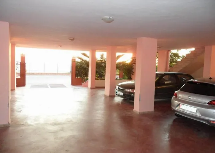 Helia Seaside Otel Saranda